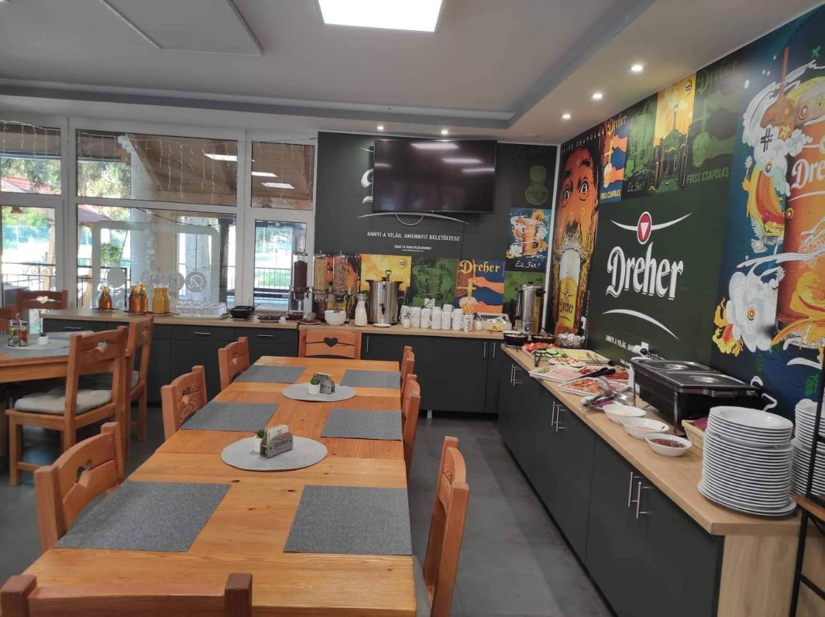 No Stress Panzio-Pizzeria-Sporttabor Bed & Breakfast Harkány Eksteriør bilde